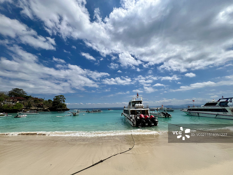 原始的玻璃海码头图片素材