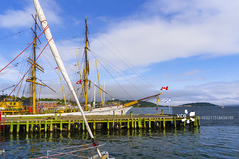 加拿大新斯科舍省卢嫩堡小镇港口 Lunenburg图片素材