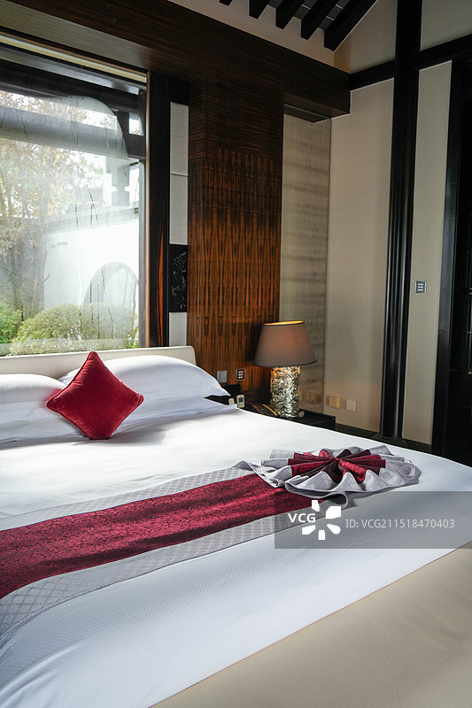安徽 黄山 雨润涵月楼酒店 新中式 客房 房间 床铺图片素材