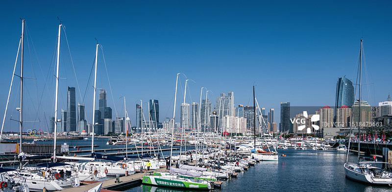 国庆青岛浮山湾奥林匹克帆船中心图片素材