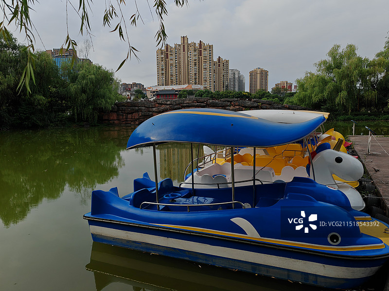 公园里的游船图片素材