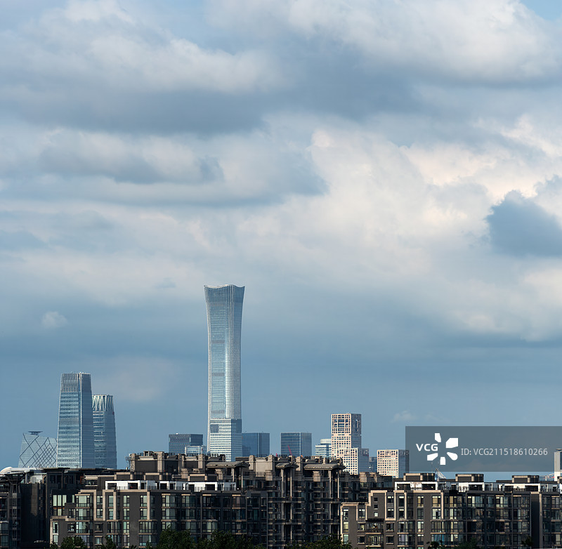 雨过天晴的北京中信大厦图片素材