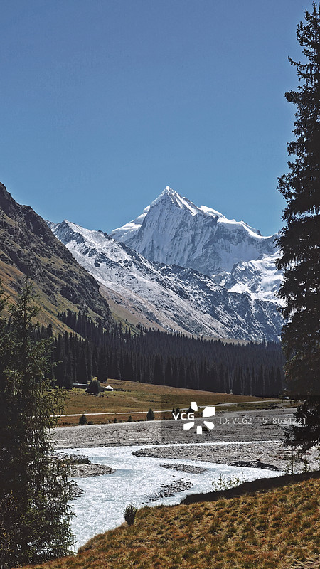 夏塔木扎尔特冰川图片素材
