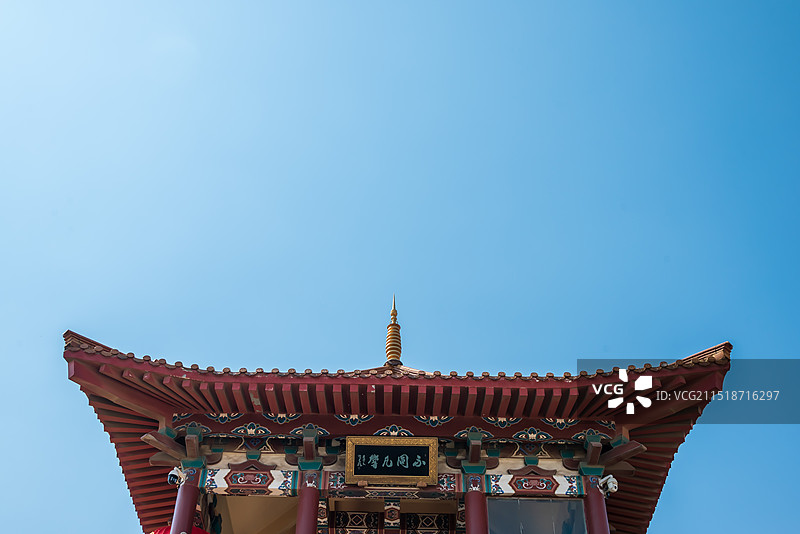 江苏徐州宝莲寺钟楼鼓楼，香火祈福图片素材