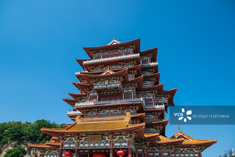 江苏徐州宝莲寺通天阁，香火祈福图片素材