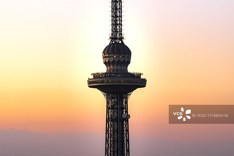 哈尔滨夜景龙塔图片素材