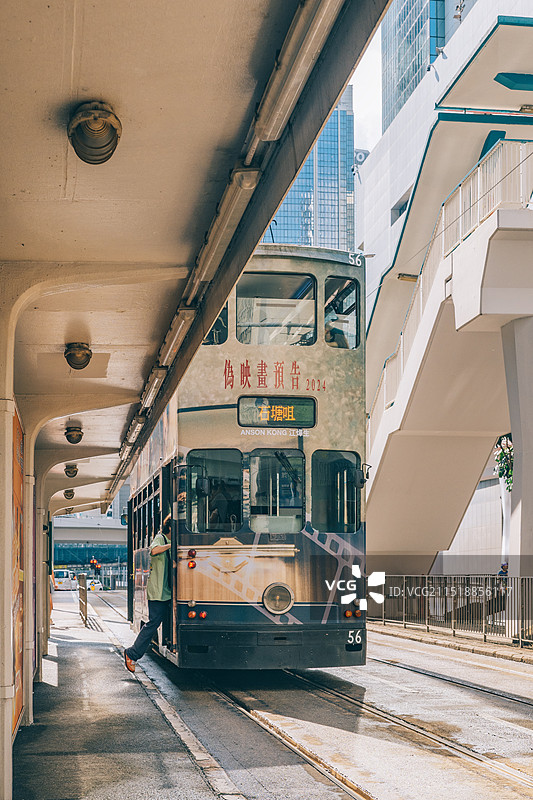 香港轩尼诗道叮叮车有轨电车车站图片素材
