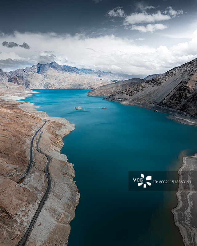 班迪尔蓝湖图片素材