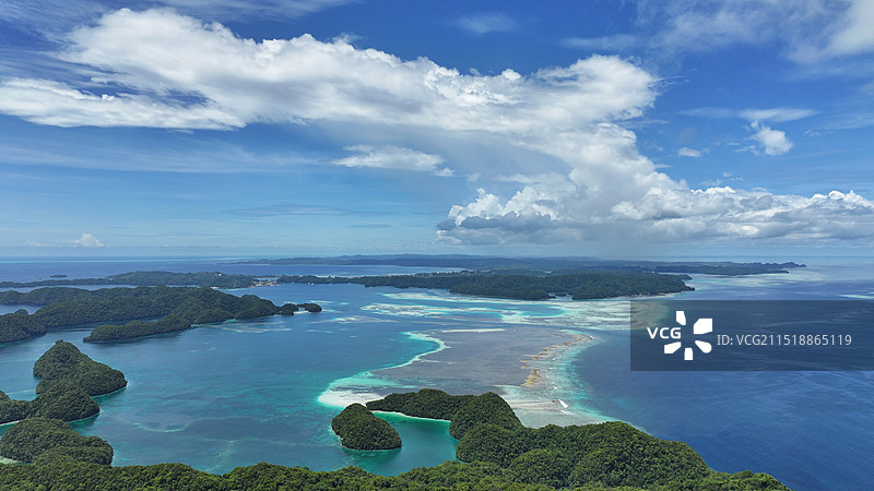 帕劳Ngeruktabel群岛航拍远眺Ulebsechel群岛图片素材