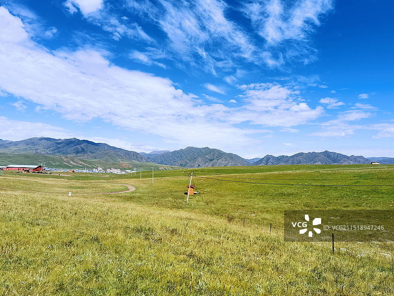甘肃省甘南藏族自治州夏河县桑科草原风景区美景图片素材