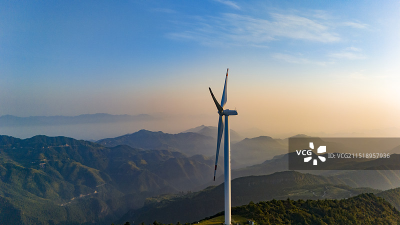 新能源风力发电机云海风光图片素材