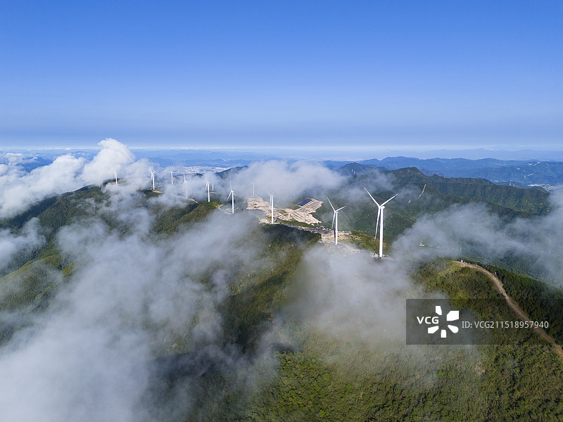 新能源风力发电机云海风光图片素材