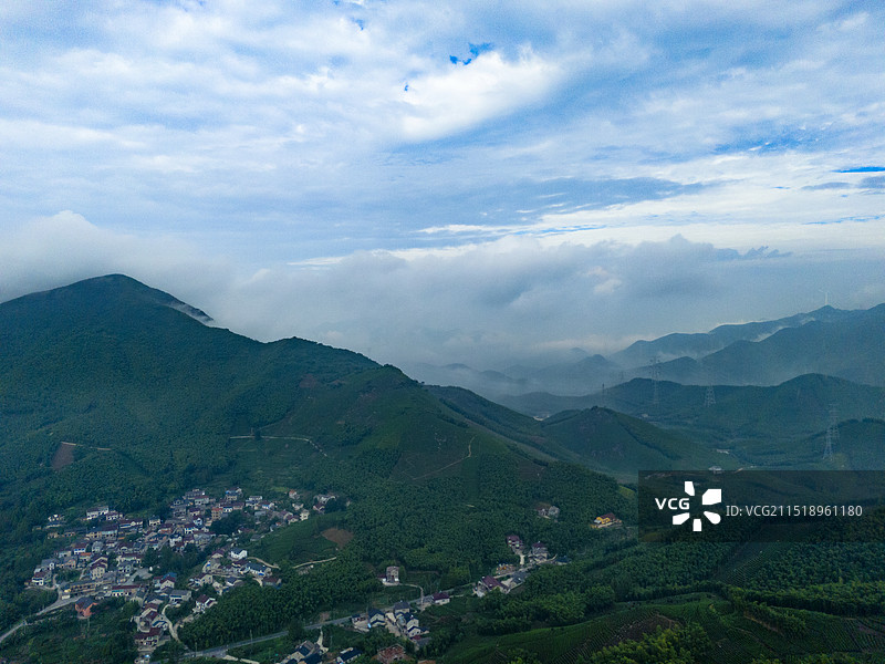 高山村庄云海图片素材