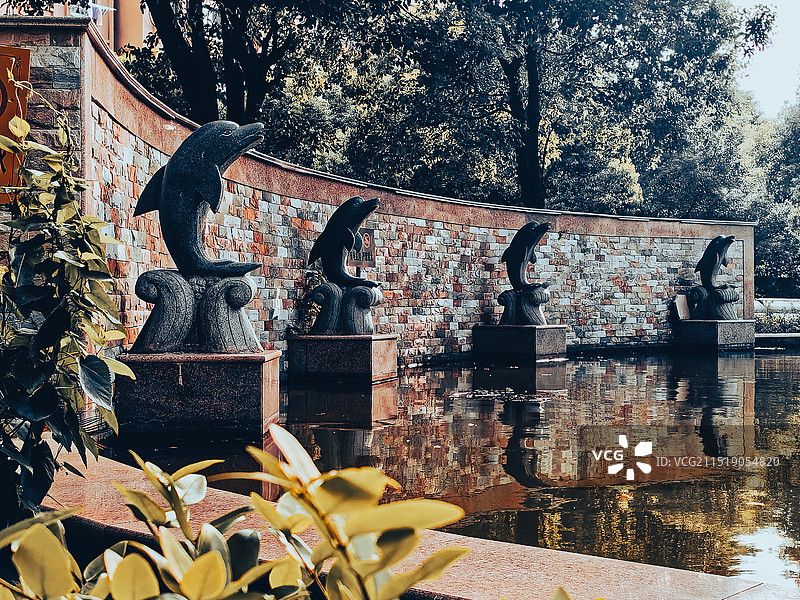 鱼跃龙门图片素材