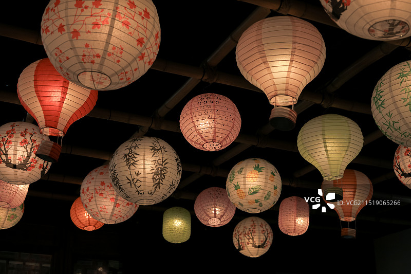 山东济南章丘明水古城花灯铺传统花灯图片素材