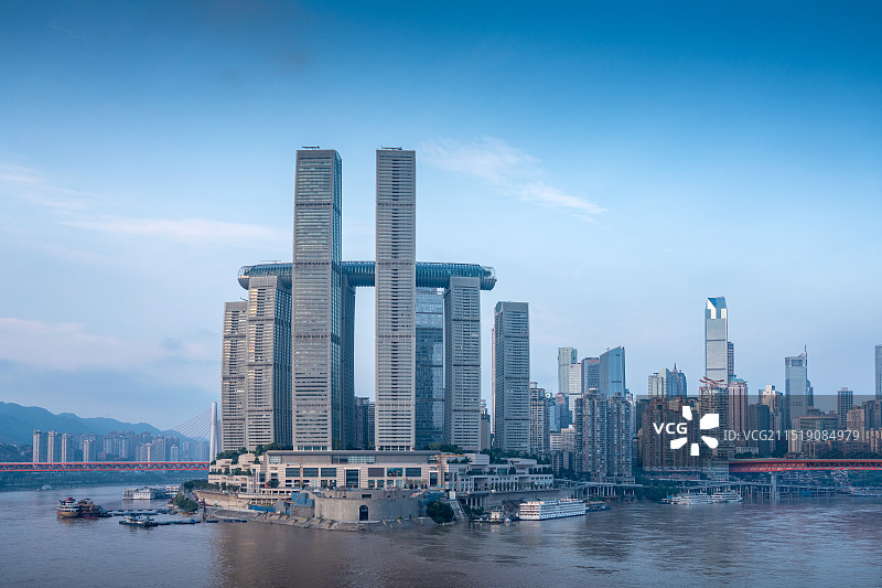 重庆来福士城市天际线日出风景图片素材