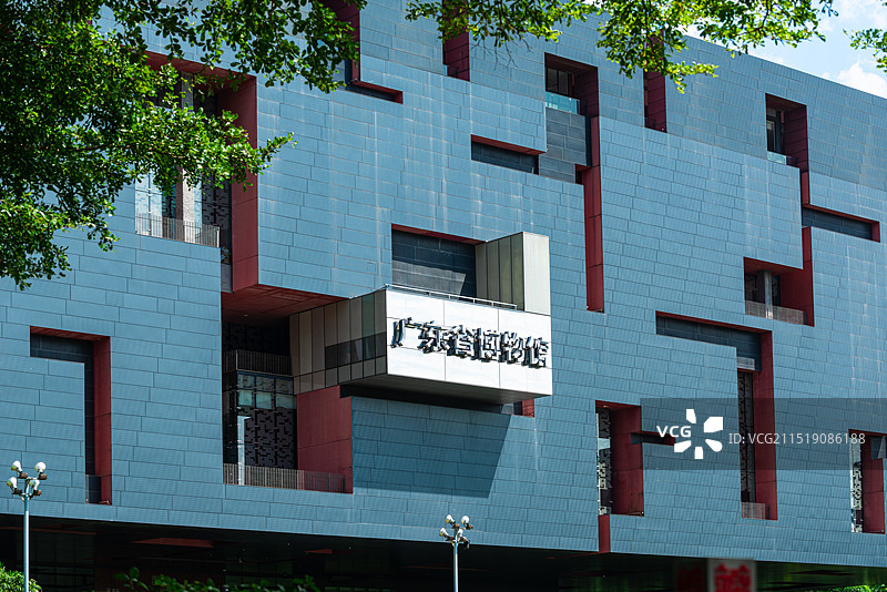 广东省博物馆大楼正面，广州旅游景点图片素材