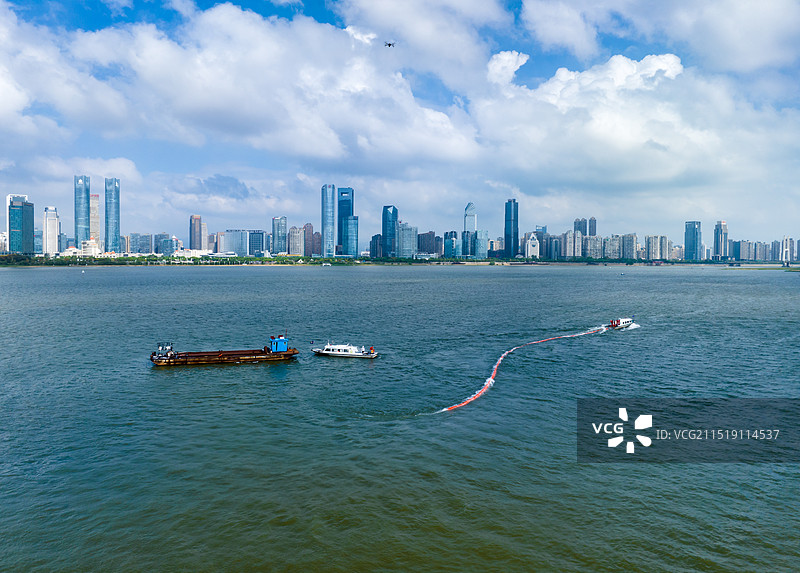 “赣江应急——2024”水上综合应急演练，在南昌市赣江滕王阁段举行图片素材