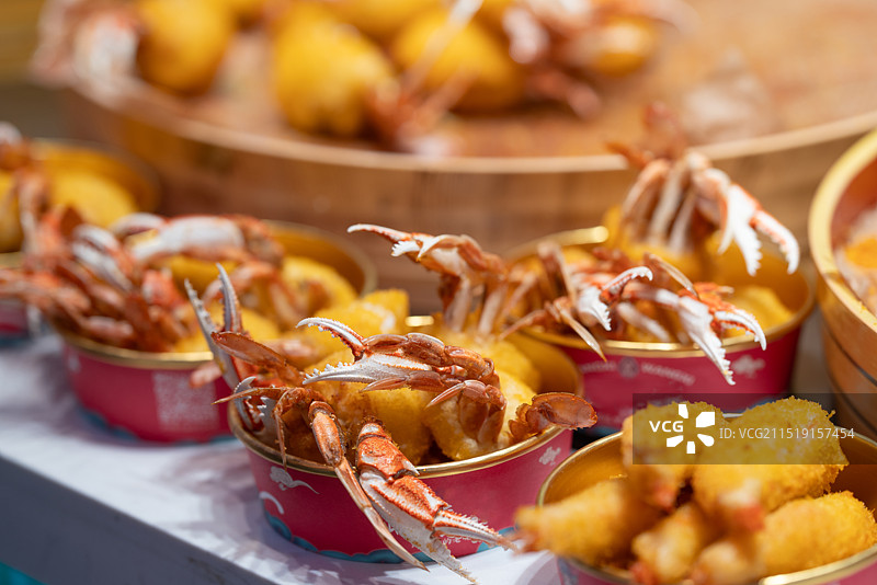 美味的小吃 油炸螃蟹图片素材