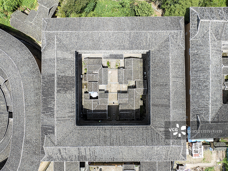 航拍福建龙岩高北土楼王景区图片素材