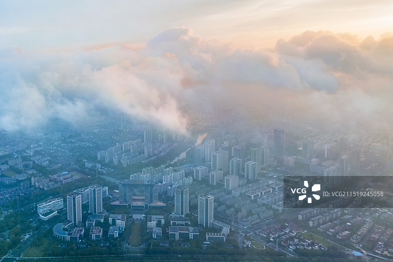 无锡雾漫城市美景图片素材