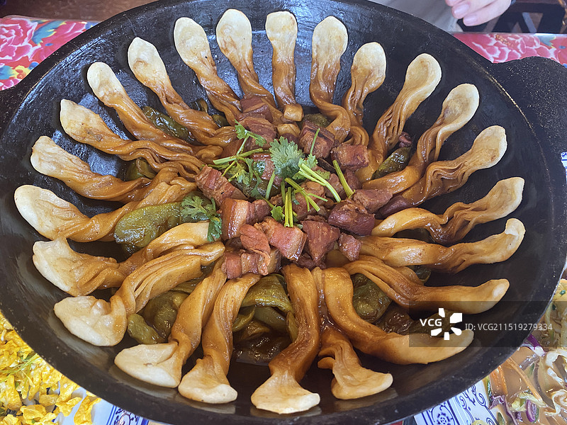 五花肉炖豆角图片素材