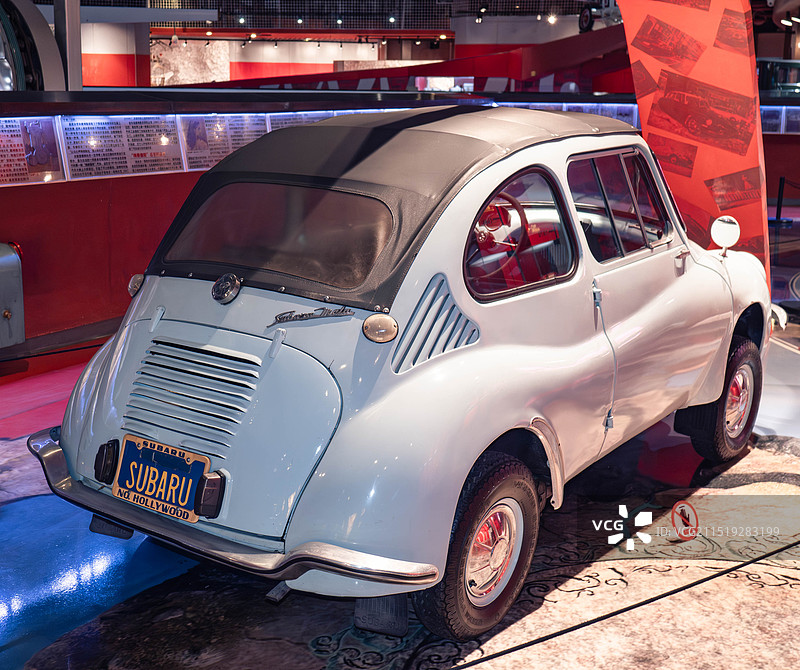 最早的斯巴鲁汽车图片素材