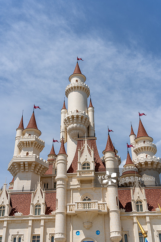 新加坡环球影城的复古欧式建筑城堡广告牌特写图片素材