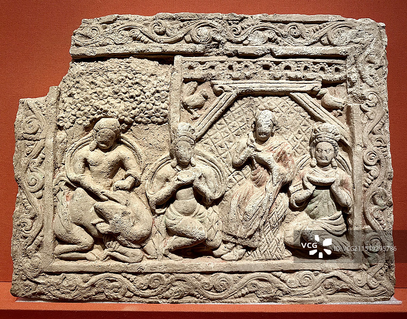 喀什博物馆藏唐代石膏浮雕说法图墙砖图片素材