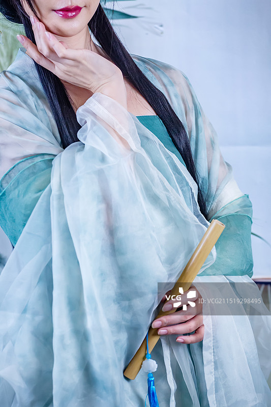 四川省绵阳市吹奏笛子，表演，竹笛，竖笛图片素材