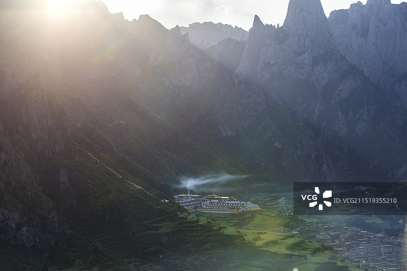 扎尕那的清晨图片素材