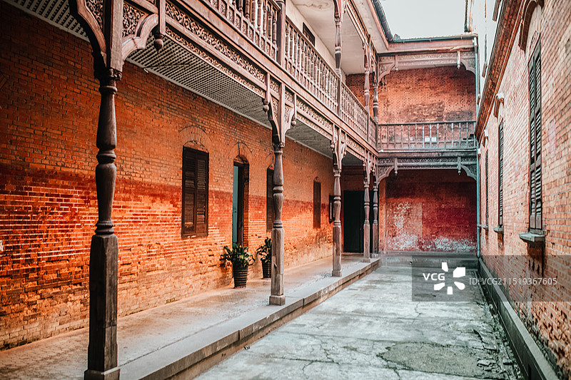 浙江湖州南浔古镇刘氏梯号景观图片素材