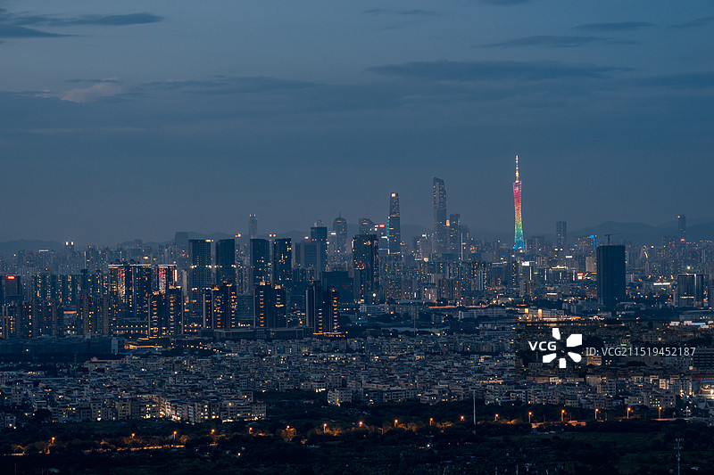 广州城市天际线日落夜景图片素材