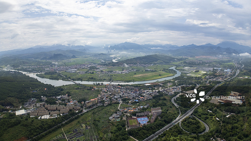 航拍韶关武江区雨后清新的自然风光图片素材