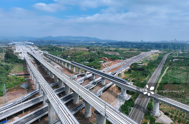 “复兴号”光临荆荆铁路图片素材