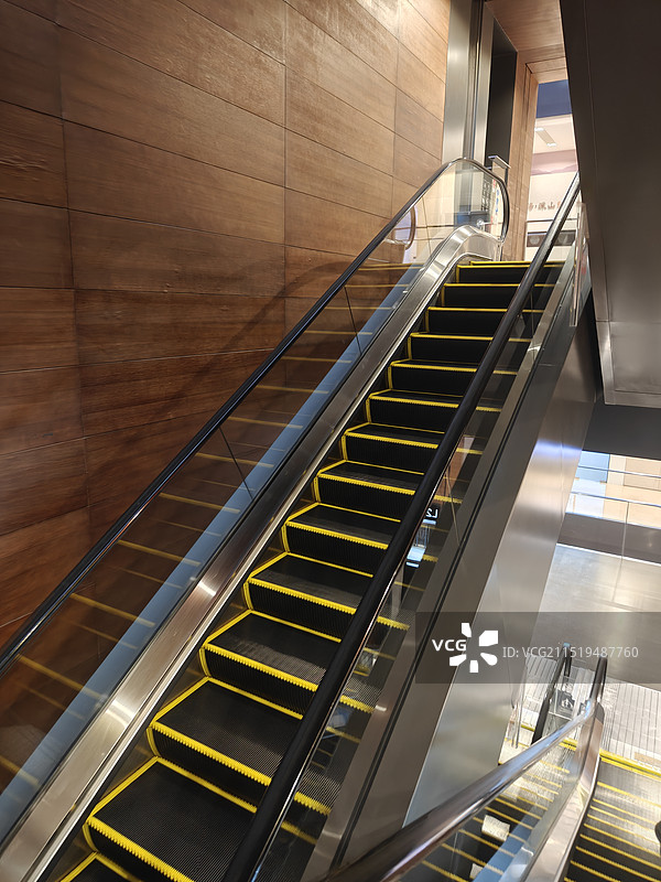 北京达美中心自动扶梯电梯图片素材