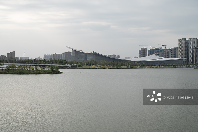 西安港务区奥体中心灞河沿岸城市生态湿地风光图片素材