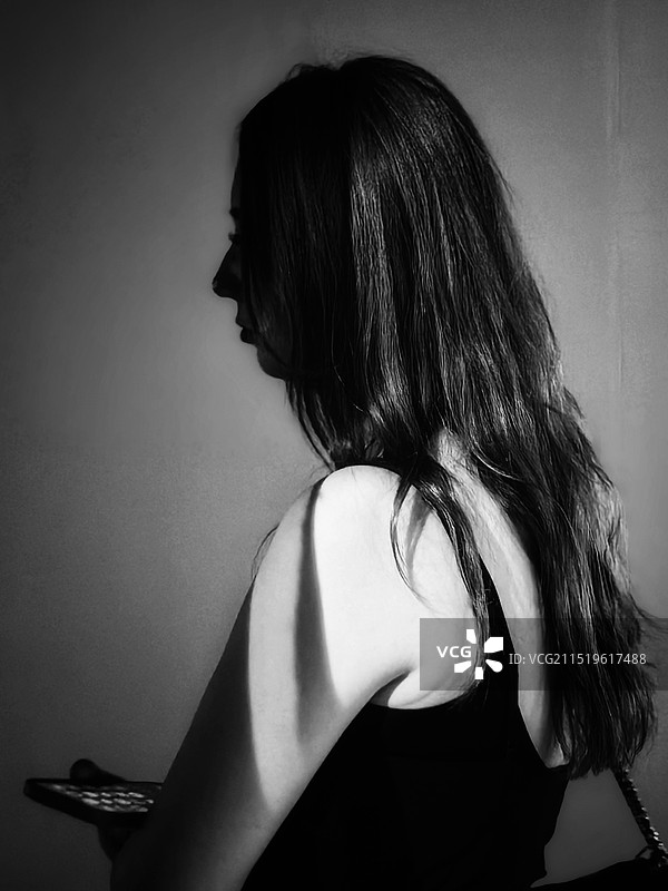 黑白侧身像图片素材