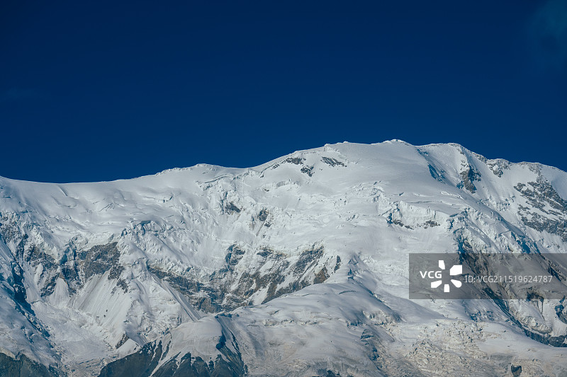 新疆维吾尔自治区公格尔九别峰图片素材