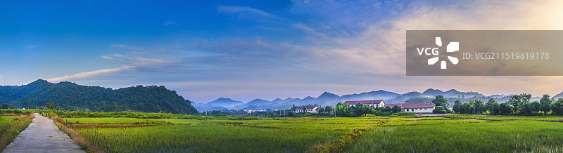 江西上饶乡村晨曦全景图图片素材