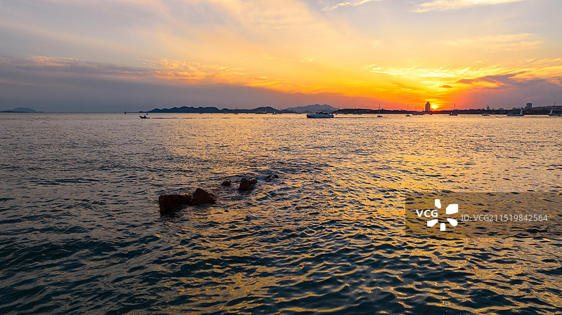 青岛城市旅游，大海自然风景日落黄昏航拍图片素材