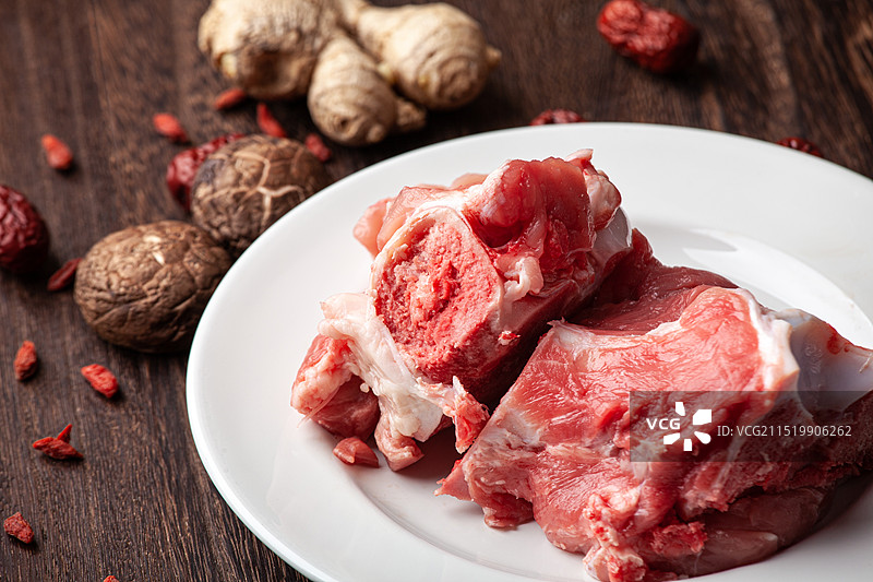 猪汤骨图片素材