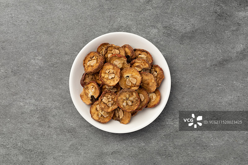 切片山楂片滋补养生茶，无核中段山楂干，无硫无添加去核空心圈干果静物特写图片素材