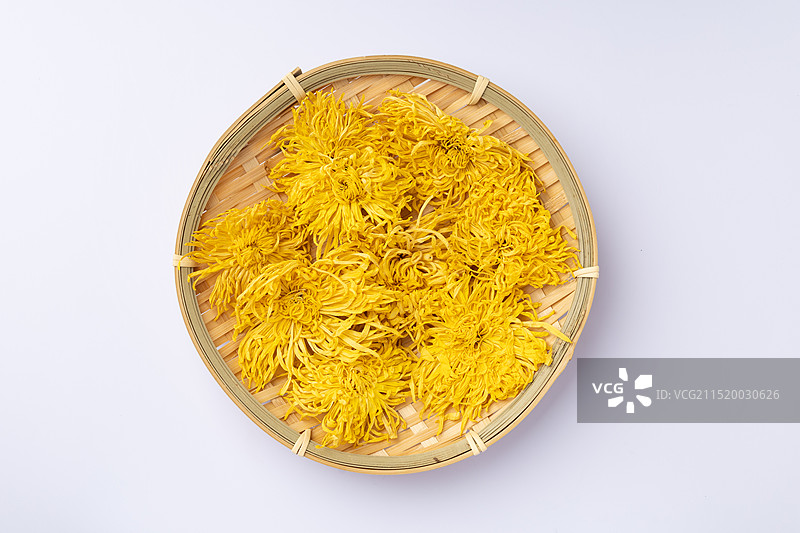 金丝皇菊养生茶，大朵黄菊花茶，胎菊花草茶静物特写图片素材