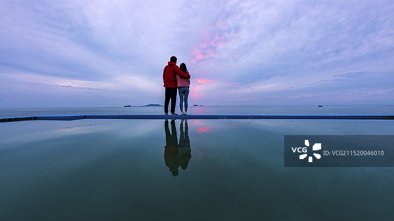 爱让天空之镜作证图片素材