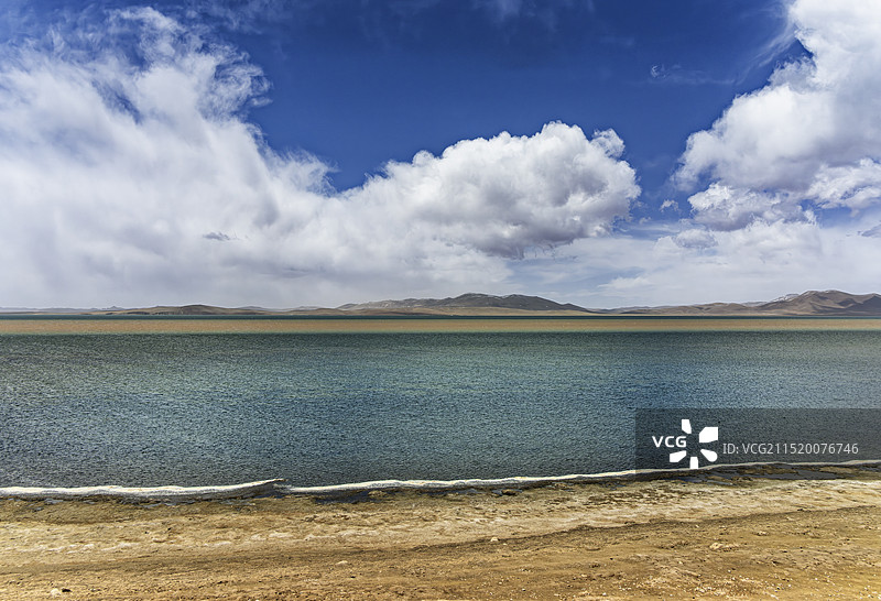 中国西藏自治区那曲市安多县措那湖自然风光图片素材