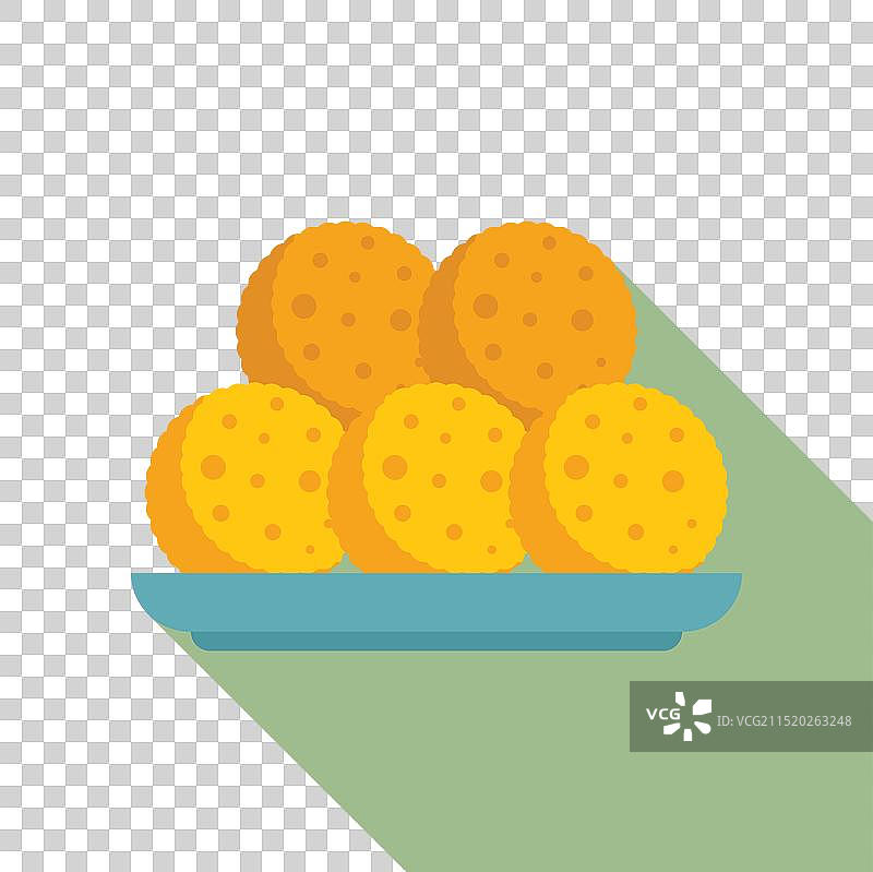 盘子里装着五块美味的圆形饼干图片素材