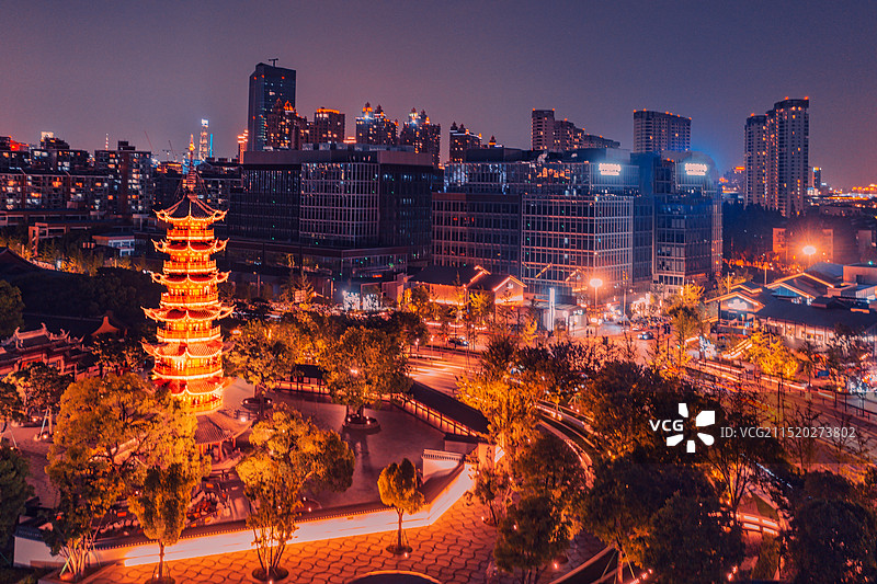 航拍上海龙华寺/龙华塔夜景图片素材