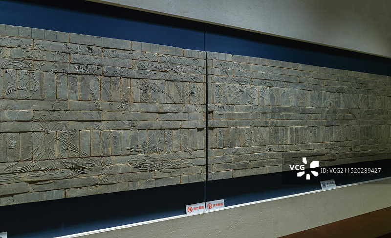 竹林七贤与荣启期砖画 南朝 江苏南京西善桥出土 扬州出土 南京博物院历史馆镇院之宝图片素材