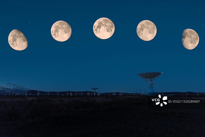 内蒙古自治区锡林郭勒盟正镶白旗国家天文台明安图观测站秋季超级月亮图片素材